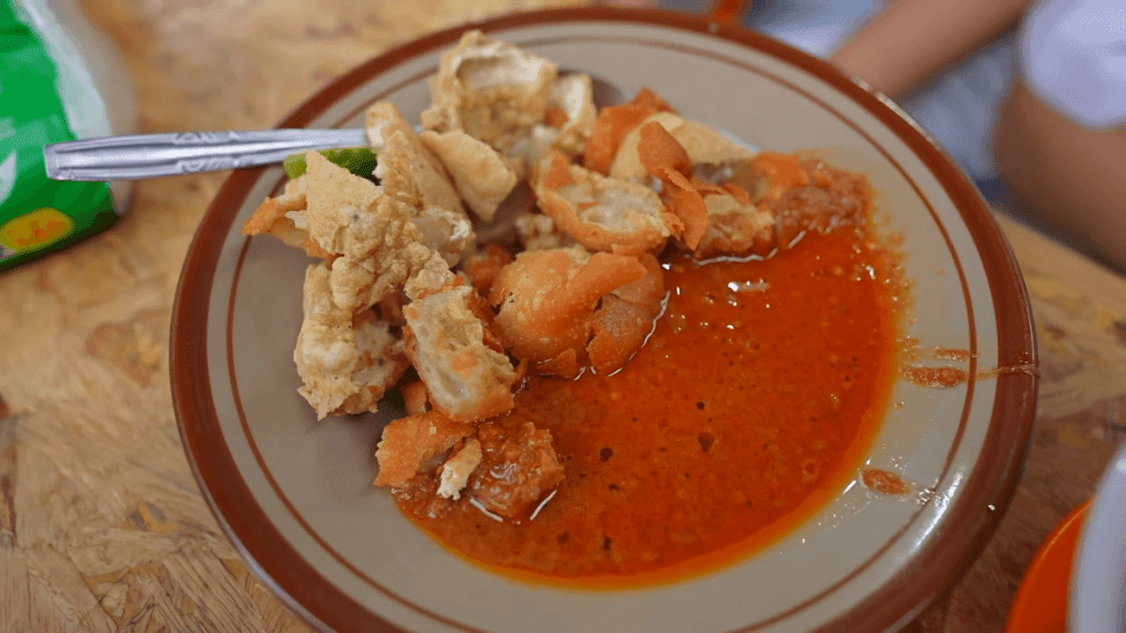 Batagor Dimakan Pakai Kuah Kaldu, Hanya Ada di&nbsp;Bekasi!