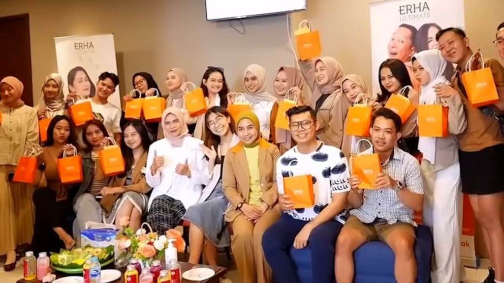 Perawatan Lengkap Cukup di Satu Tempat, Hanya di Erha&nbsp;Clinic!
