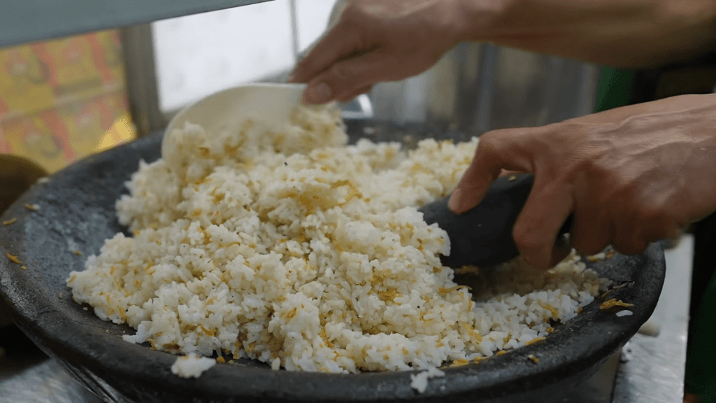 Unik, Nasi Cobek Bang Jams Pamulang, Nikmat Pakai Ayam&nbsp;Selor!