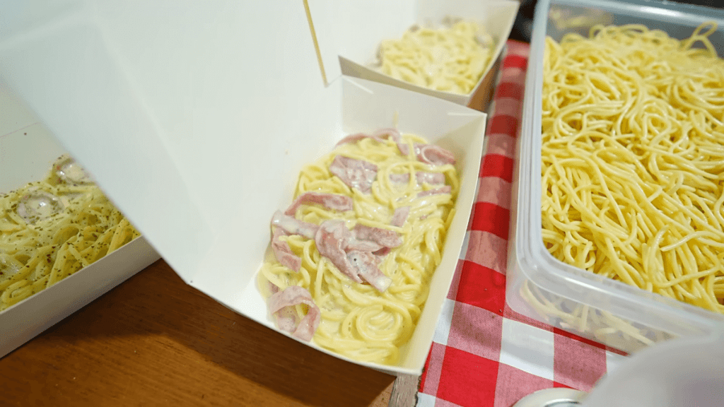 Saingan Pasta di Restoran, Halo Pasta Hadir Dengan Harga Kaki&nbsp;Lima!